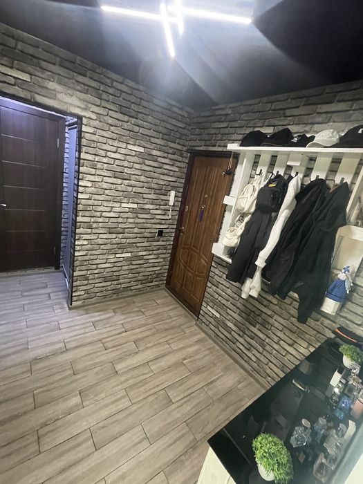 Продам 2х комнатную улучшенку РЖМ
