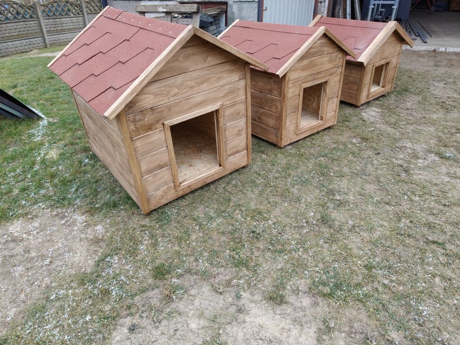 Buda dla psa,  ocieplana, solidna !