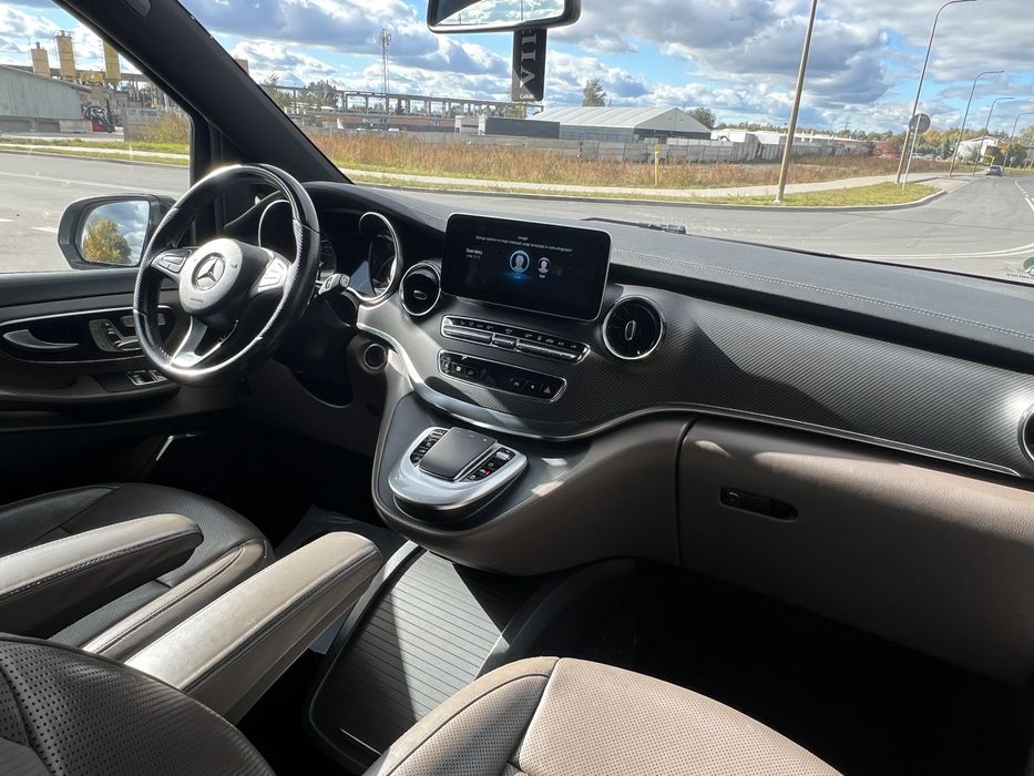 Mercedes Benz V-class