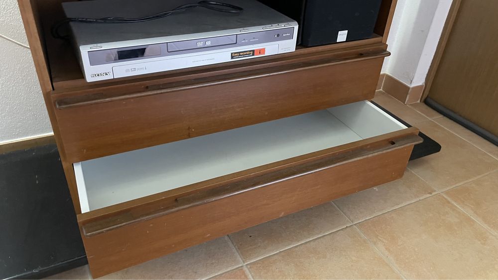 Móvel TV em Madeira