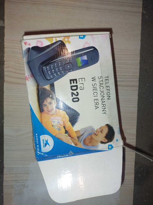 Telefon stacjonarny ED20