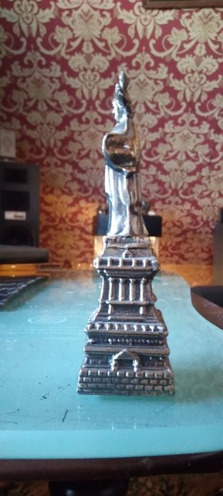 Posążek Statutuły Wolności