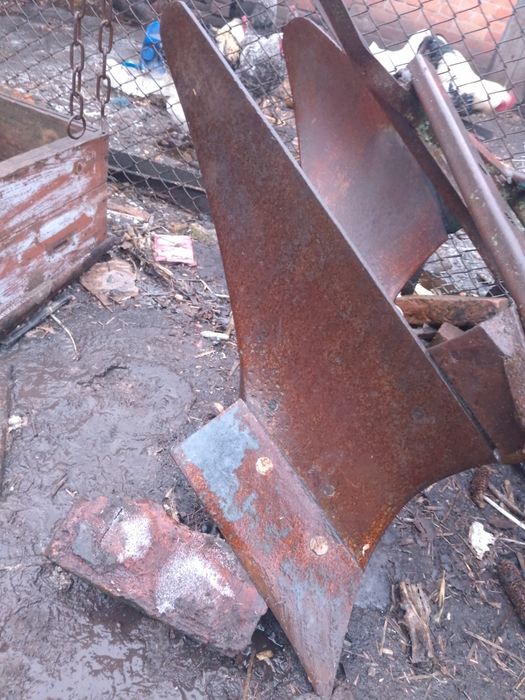 Продається кіньські корпуса для плуга