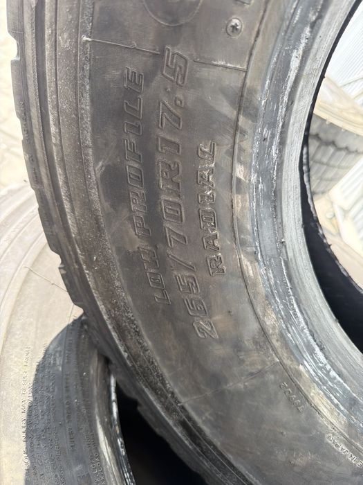 265 70 R17.5 Bridgestone