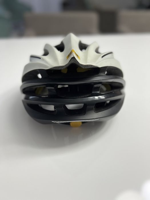 Capacete Mavic ultra leve