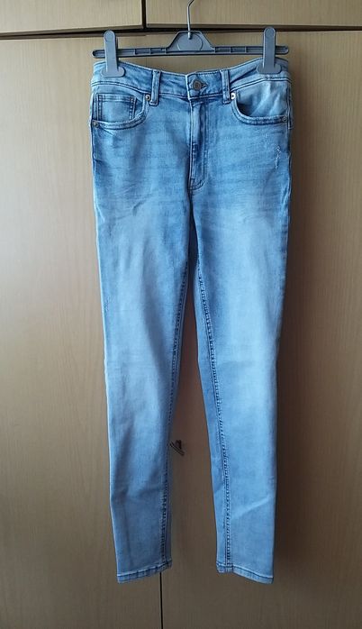Spodnie jeansowe damskie Hause Push Up38 nowe