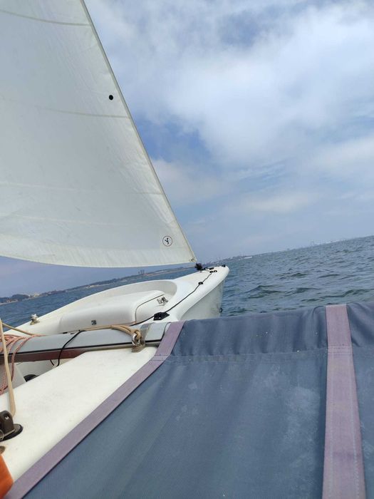 Barco vela trimaran virus magnum 21 motor yamaha 4T 4CV atrelado