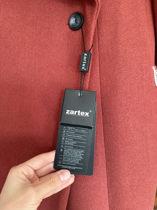 Płaszcz damski bordowy