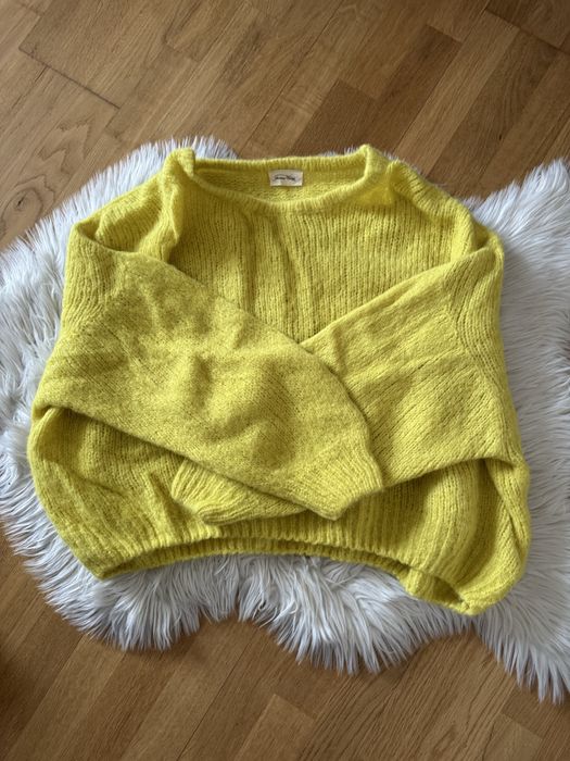 Продається красивий вінтажний светрик з вовни