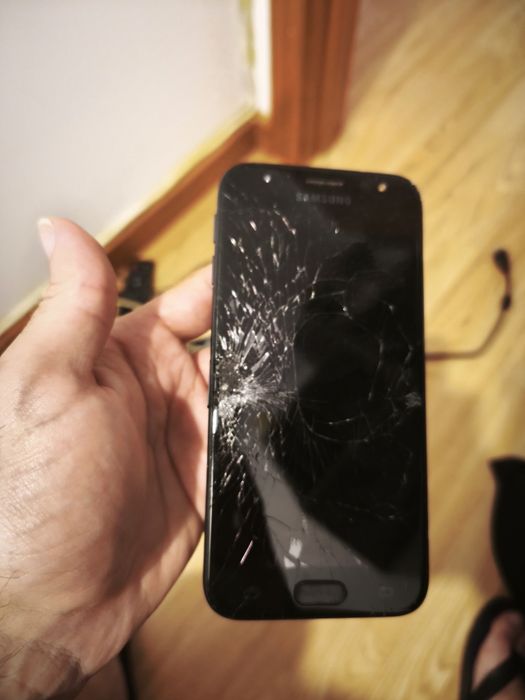 Samsung Galaxy J3 avariado