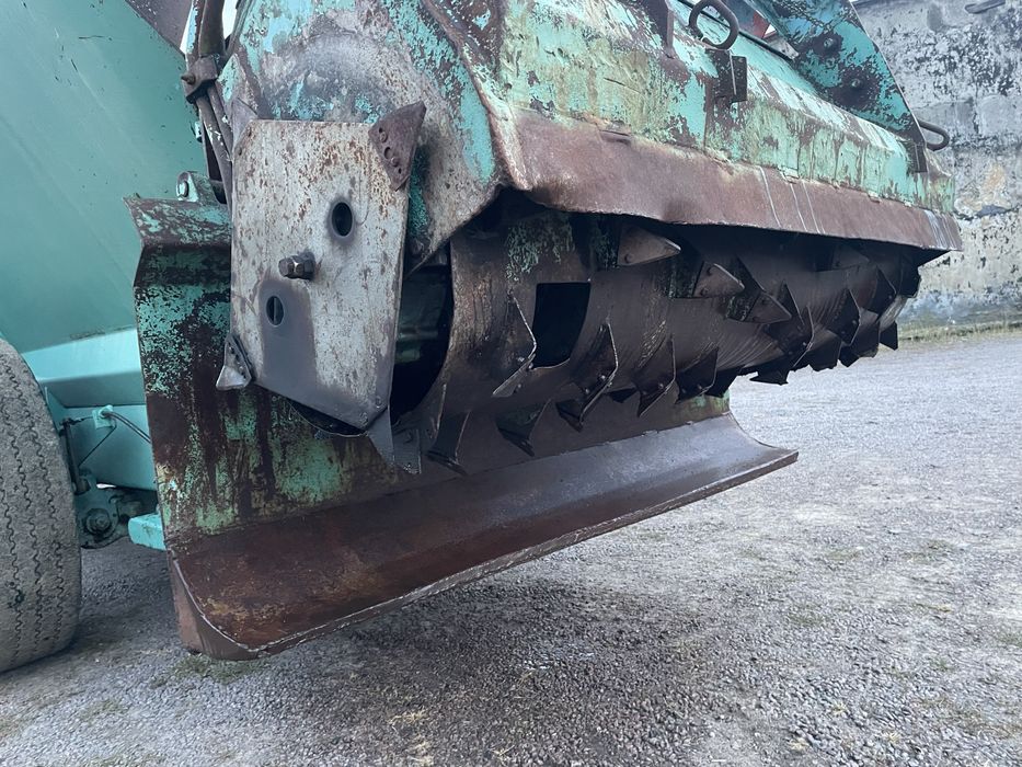 Продам кормозмішувач Walker Storti Labrador 9 m3