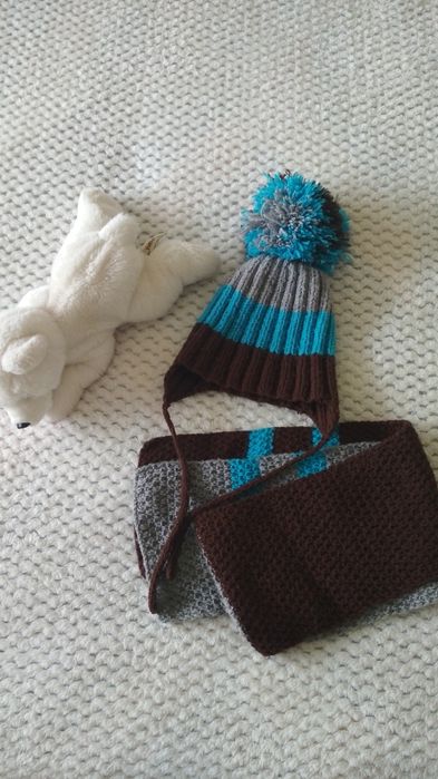 Шапка весна осінь . Шапка шарф вязаный. Набор.