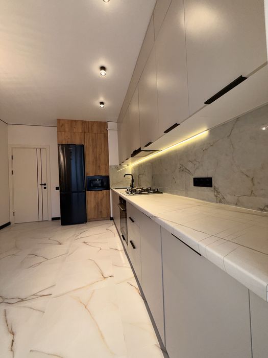 Продаж 2х кімнатної квартири. Руська