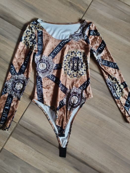 Eleganckie body damskie nowe rozmiar S