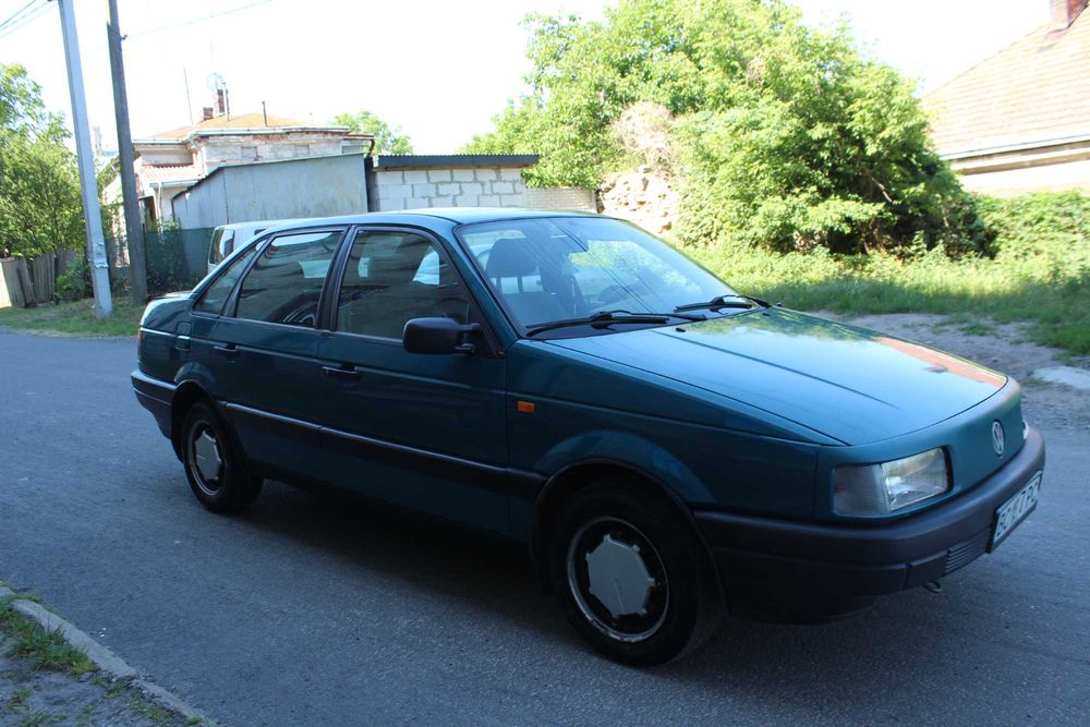 Volkswagen Passat 1993