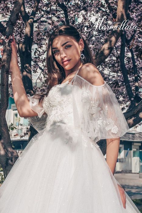 Шикарное свадебное платье