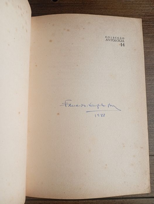 Livro  "Os Melhores Contos de J. Paço d'Arcos"