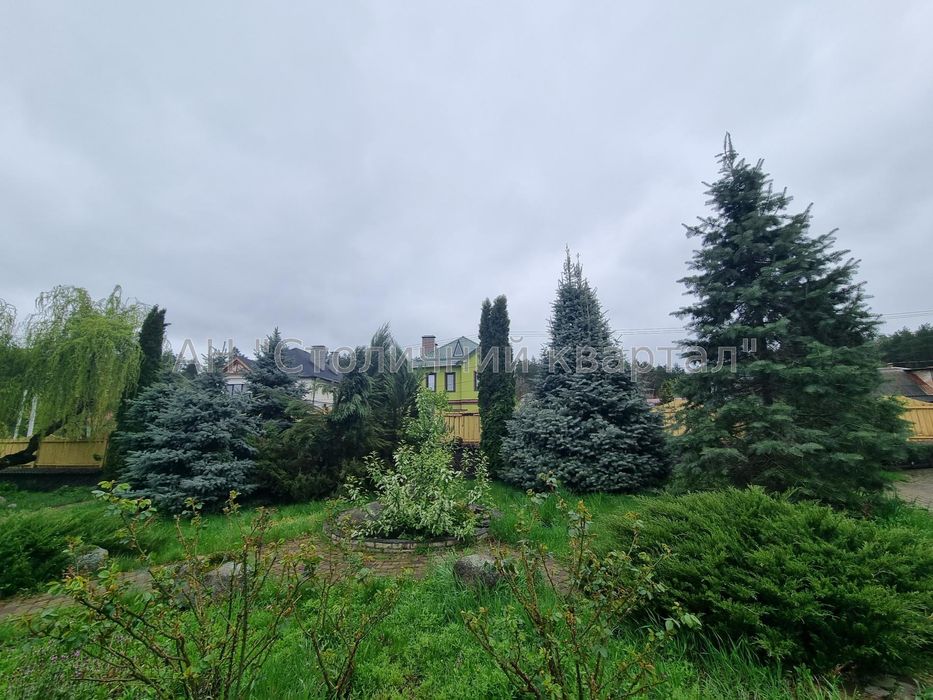 Продаж заміського житлового комплексу VIP-класу в с.Бобриця.