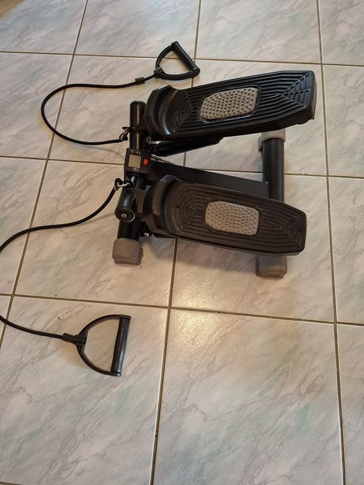 Stepper skrętny z linkami