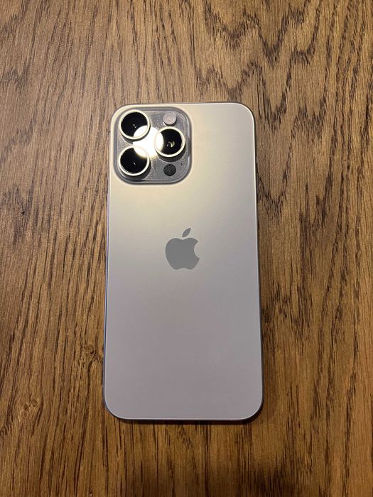 iPhone 15 Pro Max 256GB Titânio Natural