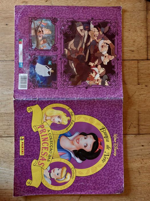 Caderneta de cromos "Branca de Neve - A colecção das Princesas"