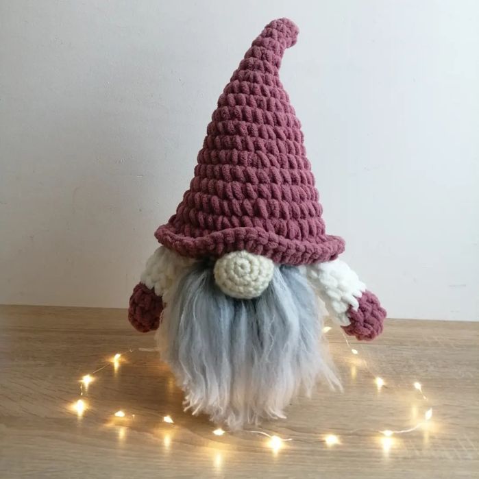 Skrzat świąteczny z różowa czapką handmade