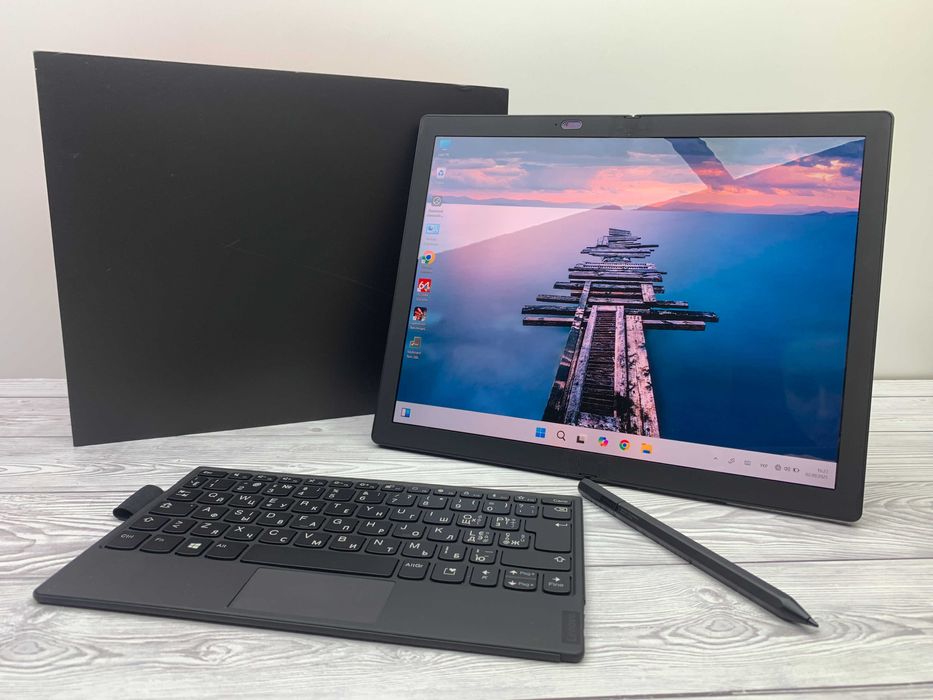 Lenovo ThinkPad X1 Fold G1 | 13.3" QHD+ Touch | i5 | 8GB | 512GB