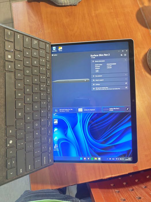 Microsoft Surface Pro 11 Snapdragon X Plus 16gb ram