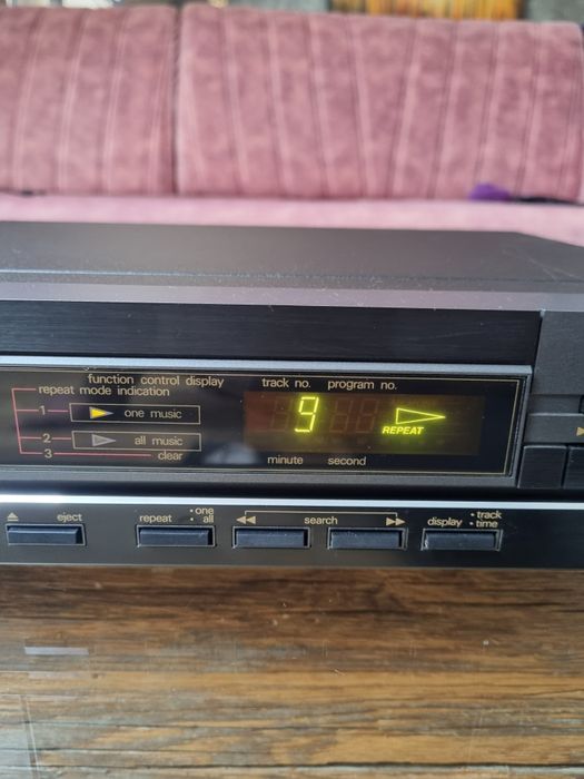 Odtwarzacz CD Siemens RW 730 compact disc player
