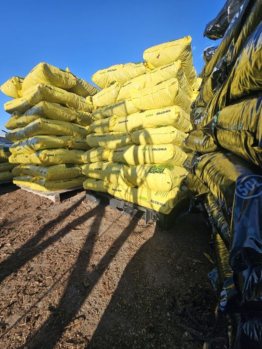 PRODUCENT.cena brutto..Ziemia ,torf,czarna,kora pH: 3,5-7 ph -/80L/60L