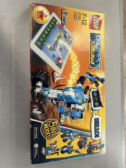 LEGO BOOST 17101 Creative Toolbox
