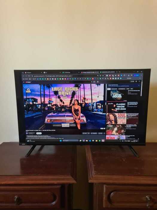 Televisão TV SABA 32" LED L32G7N / SABA 32" LED TV com Comando Remote