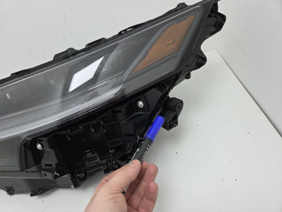 Фара ліва Lexus RX 2023-2025 Triple Led USA