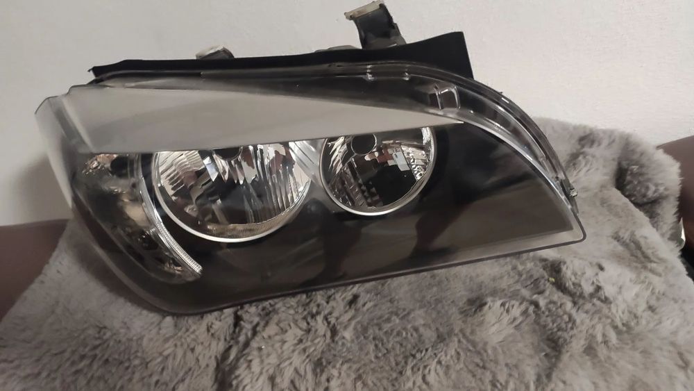 Farol direito halógenio BMW X1 E84 original
