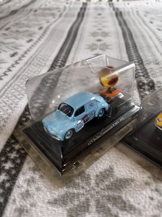 Lote de 3 miniaturas de carros Renaul