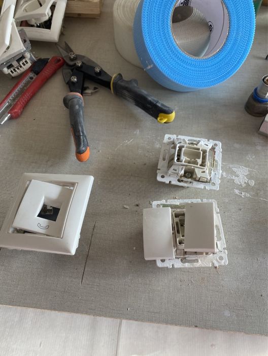 Tomadas legrand usadas