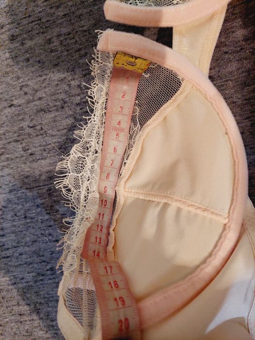 Biustonosz miekki 75C 80B