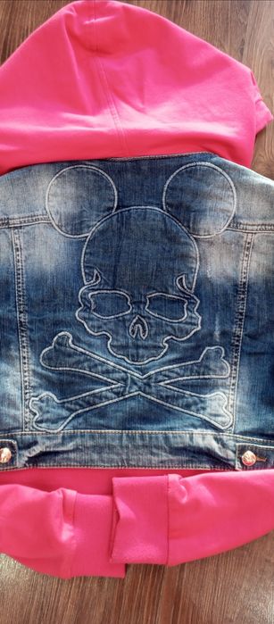 Крутой спортивный костюм