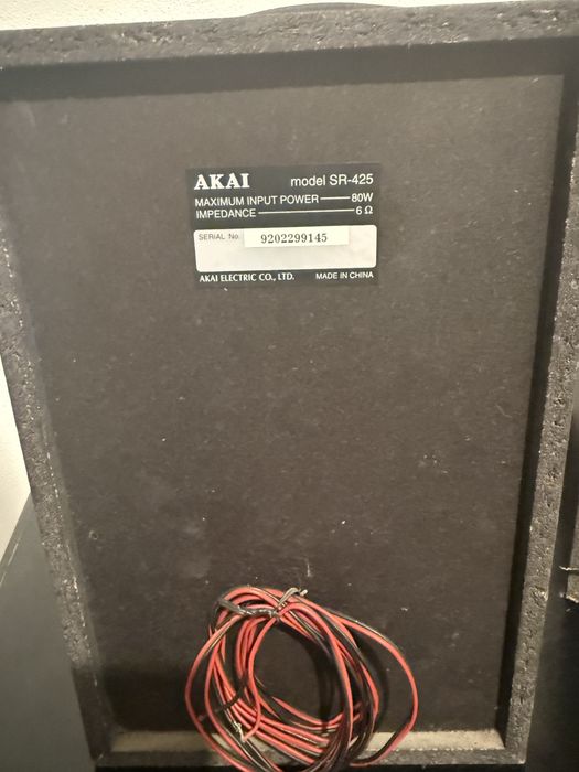 Vendo Colunas AKAI SR 425