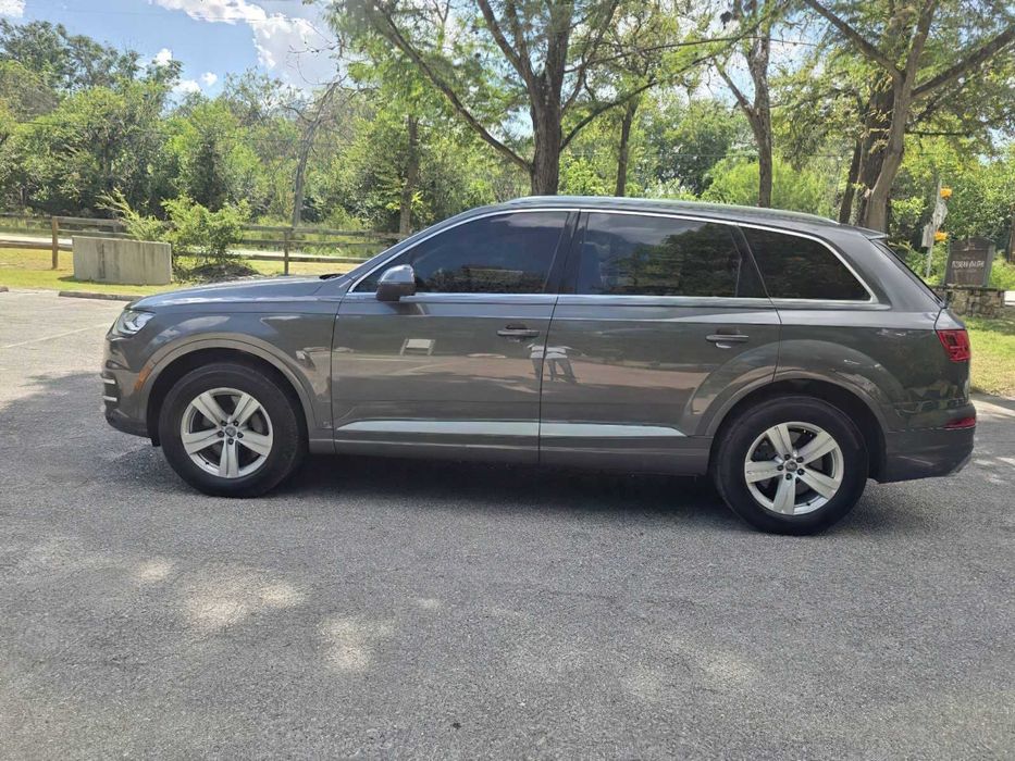 Audi Q7 quattro SE Premium 45 TFSI      2019