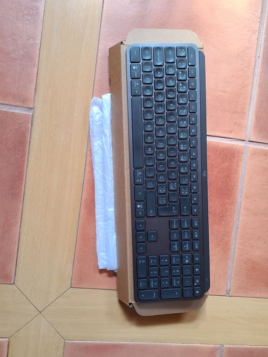 Logitech mx keys s layout pt