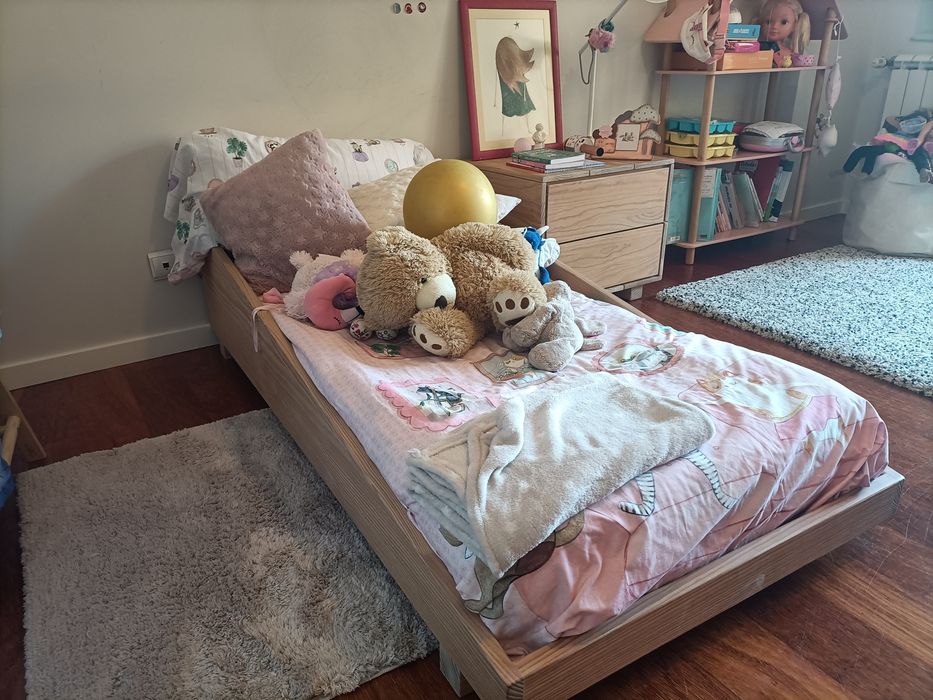 Cama criança design com colchao