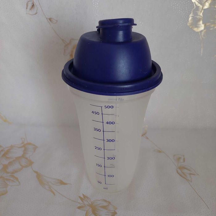 Шейкер миксер 500 мл. Масленка Солонка Формочки Крышки Tupperware