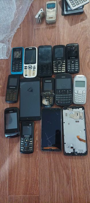 Мобильные телефоны лигатура.