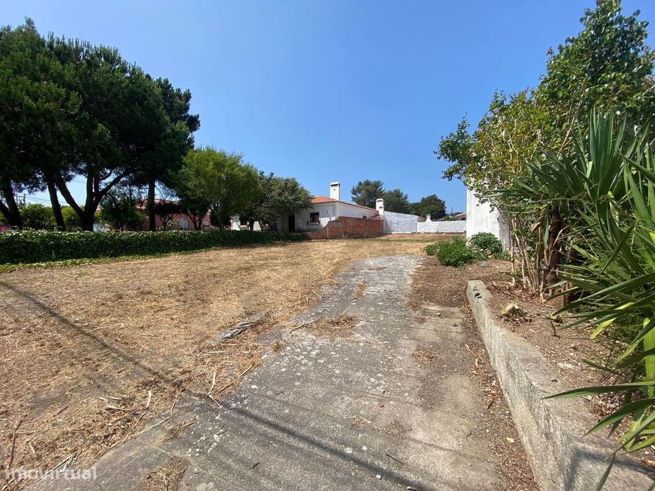 Terreno Urbano Valado dos Frades, Nazaré