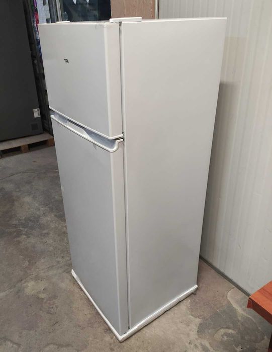 Lodówka TCL RF207TWE1 kompaktowa 144cm 207L Klasa E Biała OUTLET 7BH16