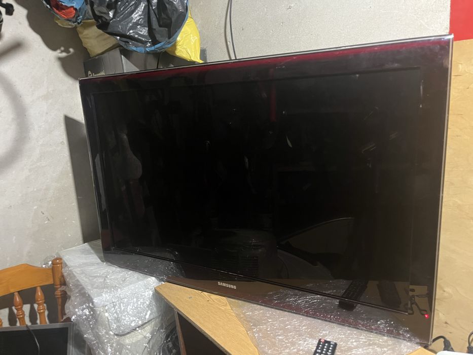Full Hd телевізор LCD 46" Samsung LE46А656 , ЦАРАПИНА