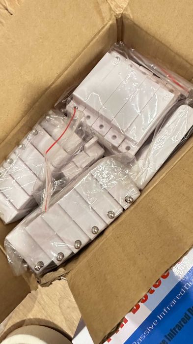 Система безпеки Kerui: IP-відеодомофон + набір датчиків руху та дверей