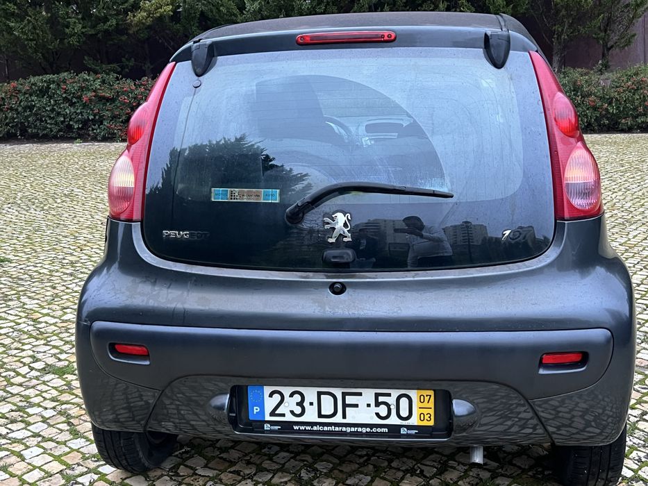 Peugeot 107 ano 07 com 93 mil quilometros