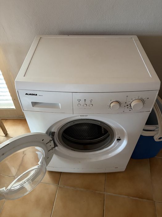Maquina de lavar a roupa alaska